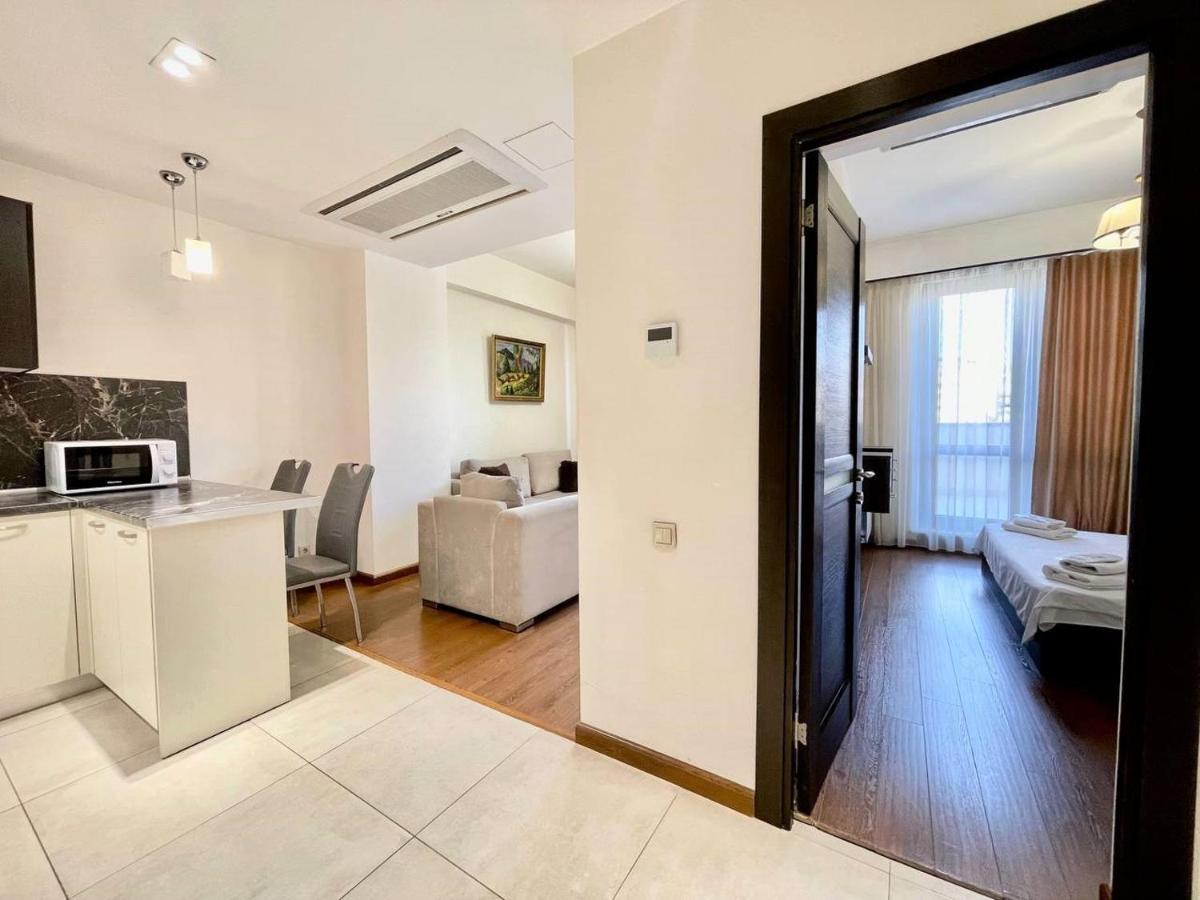 Yerevan House Luxury Apartment 5 ภายนอก รูปภาพ